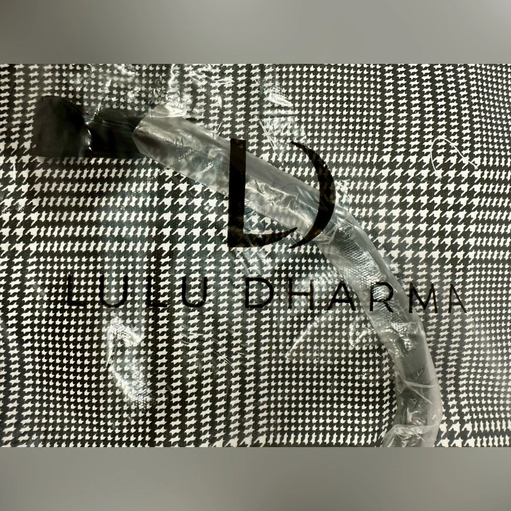NWT LULU DHARMA Weekender Bag - Black and White‎ Plaid